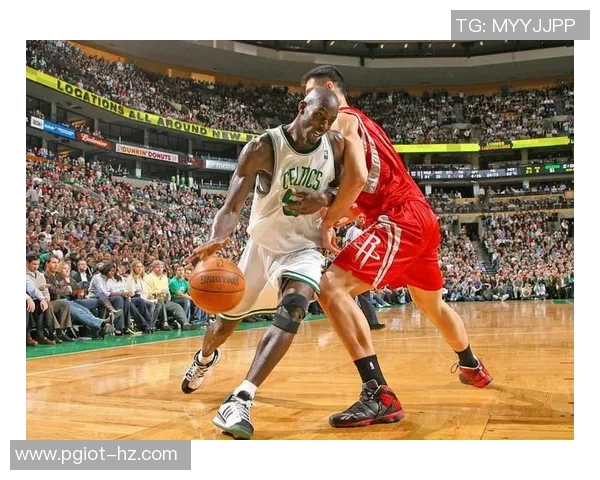 加内特与姚明的传奇对决：两位巨星在NBA历史上的辉煌与影响