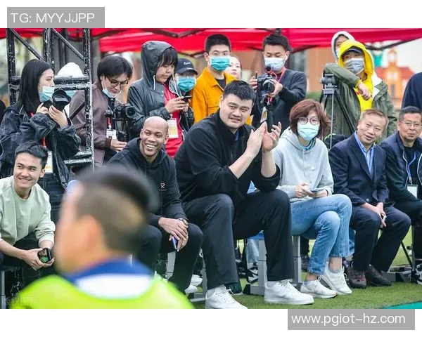 马布里挑战姚明的篮球传奇之路谁才是中国篮球的真正王者