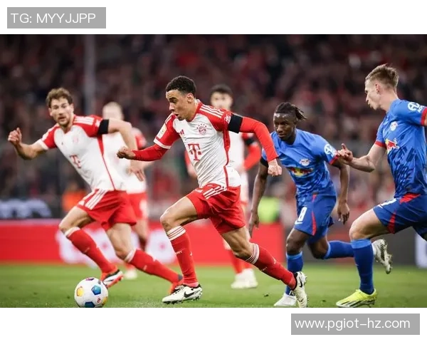 欧联杯激战：拜仁逆转莱比锡的精彩瞬间与数据分析